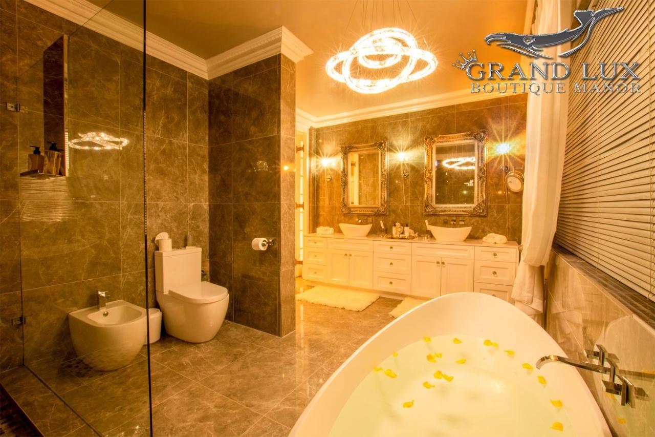 Grand Lux Boutique Manor Hotel Hermanus Exterior photo